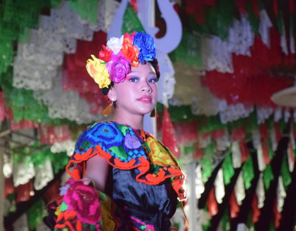  Música, Danza y Colores alegran el Jardín Principal de Tuxpan Jalisco. – HONORABLE AYUNTAMIENTO DE TUXPAN JALISCO ADMINISTRACION  -